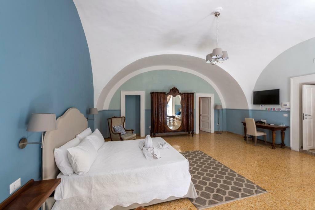 Aragonese Luxury Napels